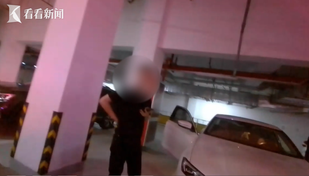 女子自信喝隔夜酒测不出硬要开车 朋友劝阻不成直接举报 警方查处其属酒后驾驶，暂扣六个月驾驶证，罚款1500元